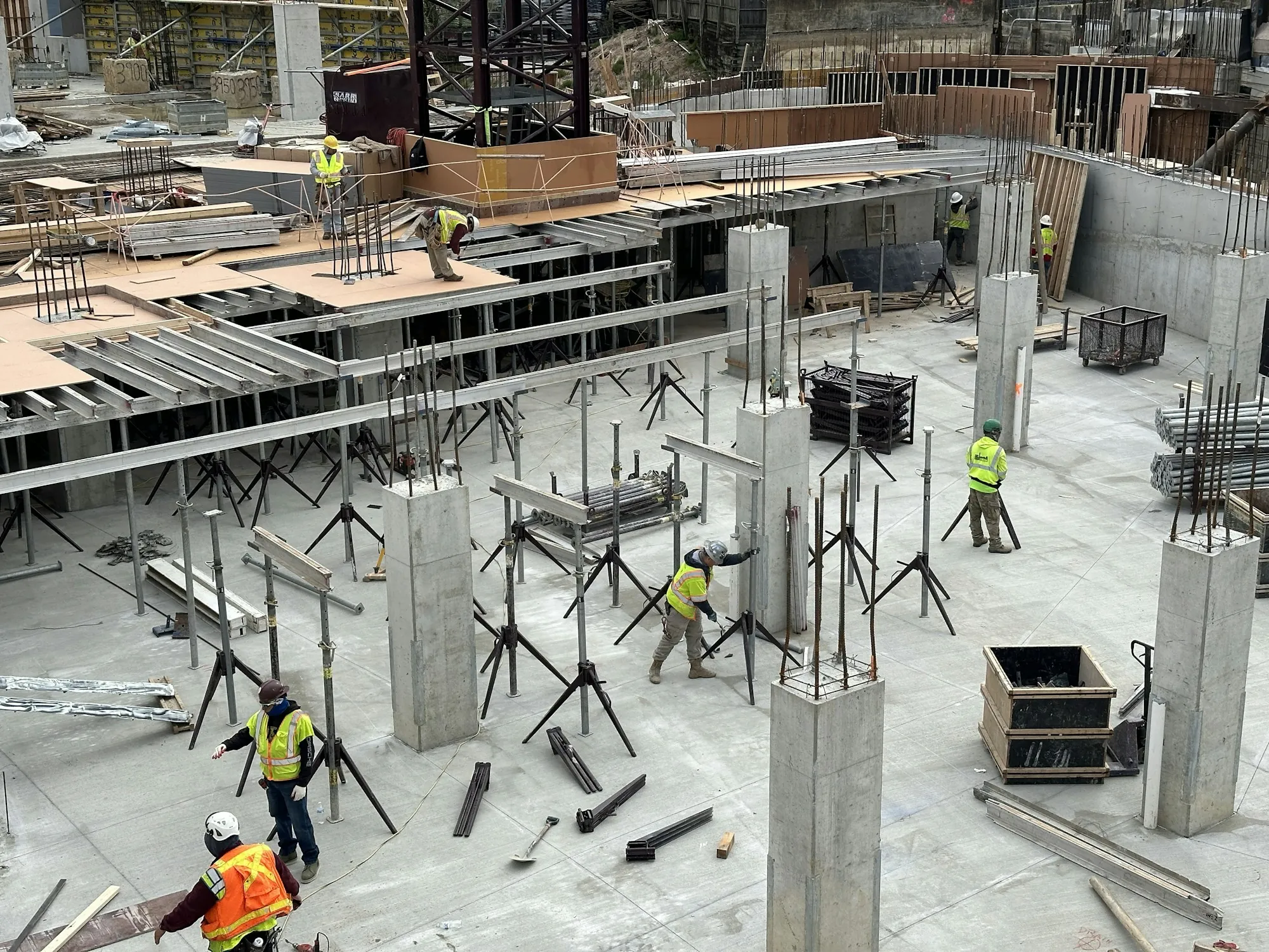 Commercial site with column forms on a concrete deck